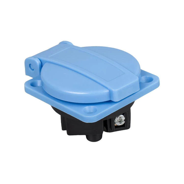 Zásuvka na predlžovací kábel